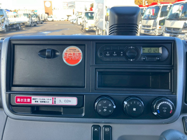 三菱ふそう キャンター 小型 バン TPG-FEA50(97804) 34枚目