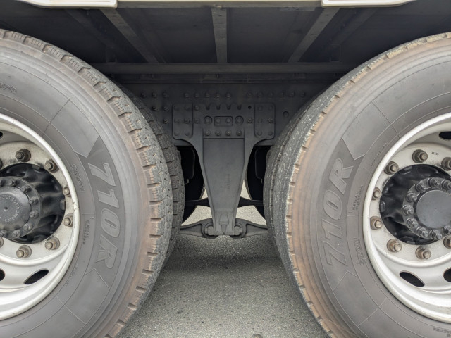 UDトラックス（日産） クオン 大型 ウィング 2PG-CD5CA(97805) 13枚目