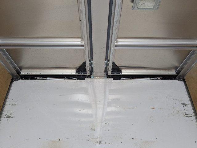 UDトラックス（日産） クオン 大型 ウィング 2PG-CD5CA(97805) 25枚目