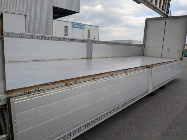 UDトラックス（日産） クオン 大型 ウィング 2PG-CD5CA(97805) 32枚目