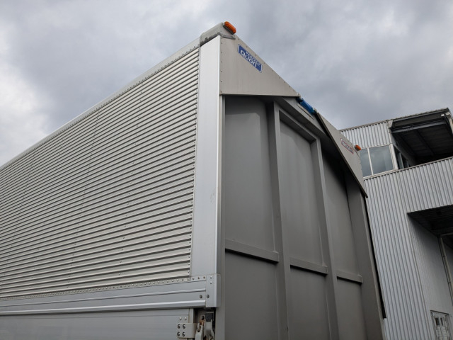 UDトラックス（日産） クオン 大型 ウィング 2PG-CD5CA(97805) 46枚目