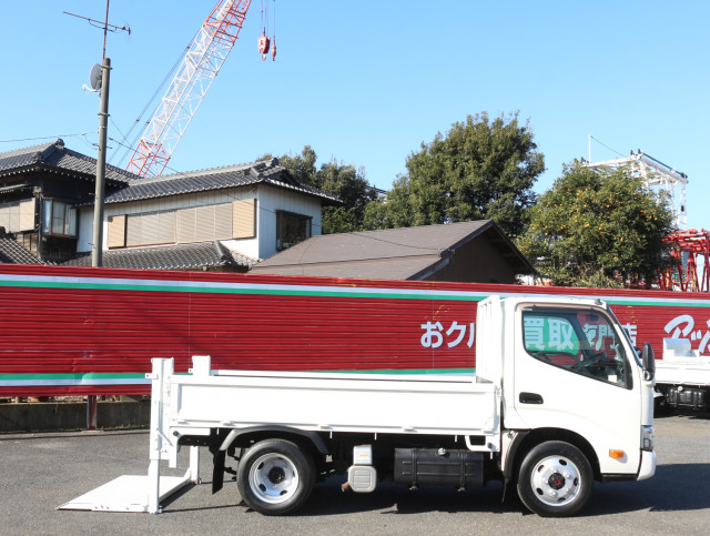 日野 デュトロ 小型 平ボディ TKG-XZU675M(97809) 17枚目