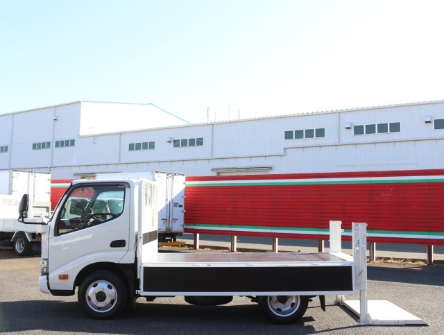 日野 デュトロ 小型 平ボディ TKG-XZU675M(97809) 26枚目