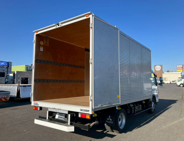 三菱ふそう キャンター 小型 バン TPG-FEB50(97810) 6枚目