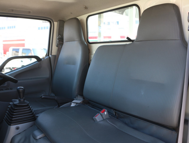 日野 デュトロ 小型 平ボディ TKG-XZU675M(97809) 48枚目