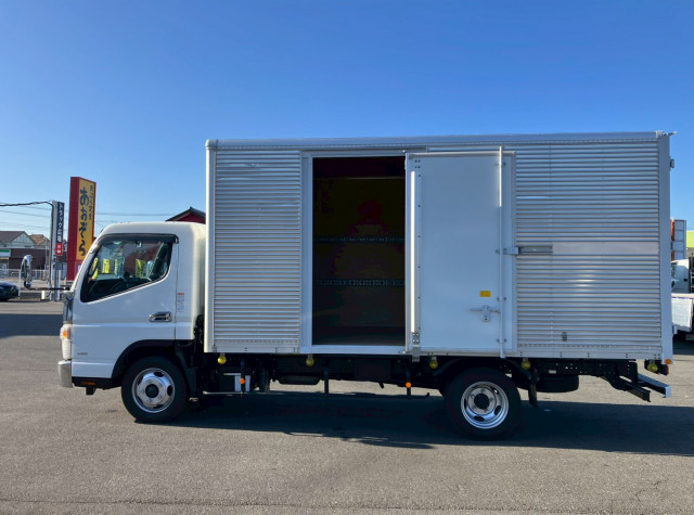 三菱ふそう キャンター 小型 バン TPG-FEB50(97810) 17枚目