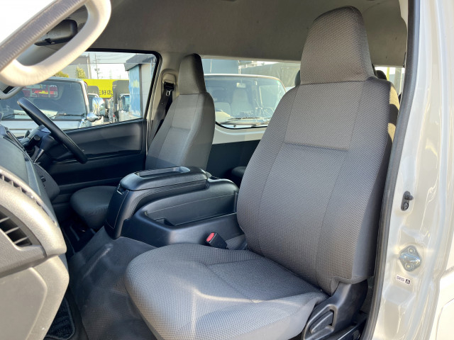 トヨタ 小型 バス QDF-GDH223B(97811) 18枚目