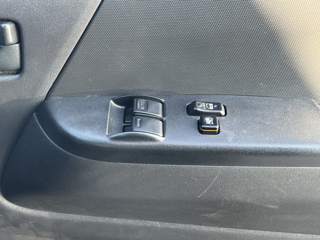 トヨタ 小型 バス QDF-GDH223B(97811) 28枚目