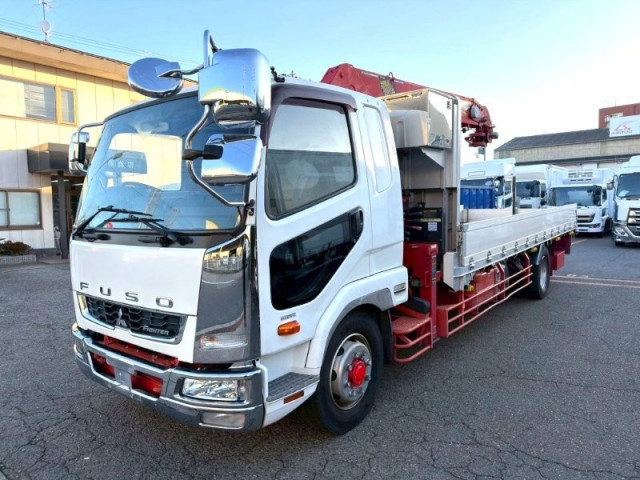 三菱ふそう ファイター 増トン 平ボディ（クレーン付） 2KG-FK62FZ(97813) 1枚目