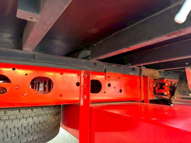 三菱ふそう ファイター 増トン 平ボディ（クレーン付） 2KG-FK62FZ(97813) 16枚目