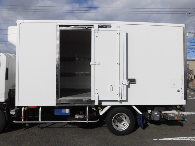 いすゞ エルフ 小型 冷蔵冷凍バン TPG-NPR85AN(97815) 9枚目