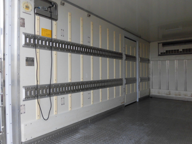 いすゞ エルフ 小型 冷蔵冷凍バン TPG-NPR85AN(97815) 12枚目