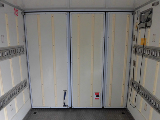 いすゞ エルフ 小型 冷蔵冷凍バン TPG-NPR85AN(97815) 15枚目