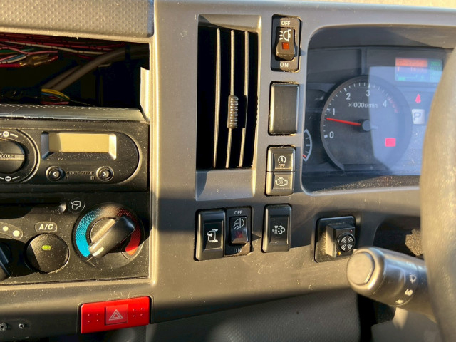 いすゞ エルフ 小型 保冷バン 2RG-NPR88YN(97814) 32枚目