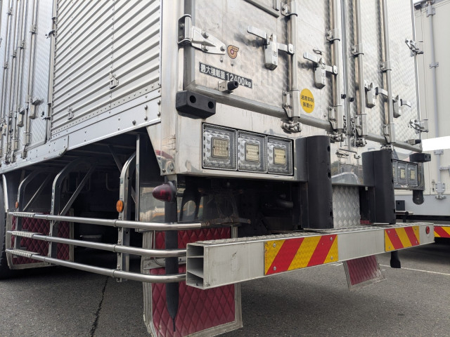 日野 プロフィア 大型 冷蔵冷凍バン 2DG-FR1AHG(97816) 7枚目