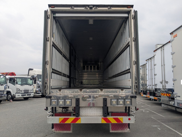 日野 プロフィア 大型 冷蔵冷凍バン 2DG-FR1AHG(97816) 9枚目