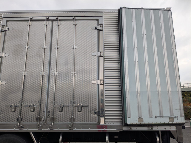 日野 プロフィア 大型 冷蔵冷凍バン 2DG-FR1AHG(97816) 23枚目