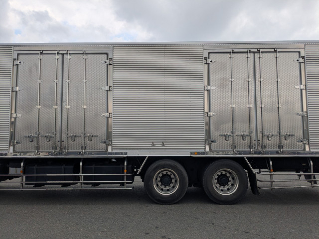 日野 プロフィア 大型 冷蔵冷凍バン 2DG-FR1AHG(97816) 27枚目