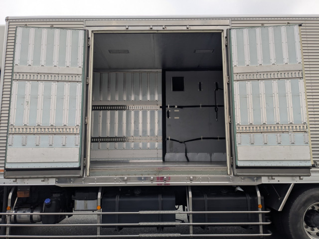 日野 プロフィア 大型 冷蔵冷凍バン 2DG-FR1AHG(97816) 29枚目