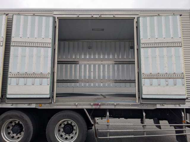 日野 プロフィア 大型 冷蔵冷凍バン 2DG-FR1AHG(97816) 31枚目