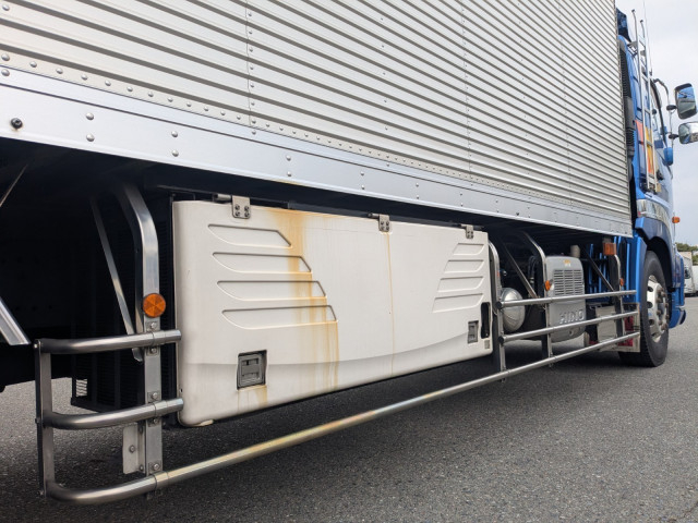 日野 プロフィア 大型 冷蔵冷凍バン 2DG-FR1AHG(97816) 35枚目