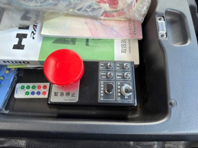 日野 レンジャー 増トン 塵芥車（プレス式） QKG-FJ7JGAA(97818) 42枚目