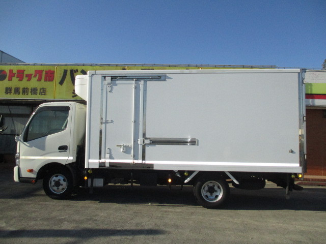 日野 デュトロ 小型 冷蔵冷凍バン TKG-XZU775M(97828) 42枚目