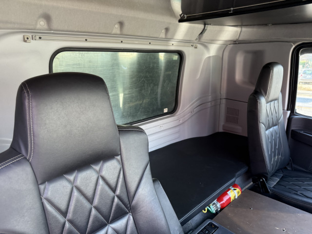 いすゞ ギガ 大型 トラクタ QKG-EXD52BE(97834) 24枚目