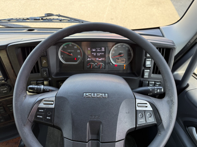 いすゞ ギガ 大型 トラクタ QKG-EXD52BE(97834) 30枚目