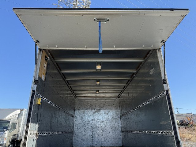 三菱ふそう キャンター 小型 バン TPG-FEB50(97836) 6枚目