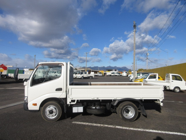 日野 デュトロ 小型 平ボディ TPG-XZU605M(97837) 5枚目