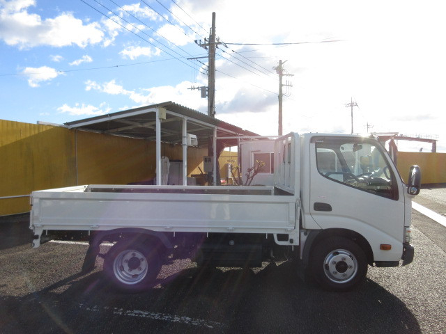 日野 デュトロ 小型 平ボディ TPG-XZU605M(97837) 6枚目