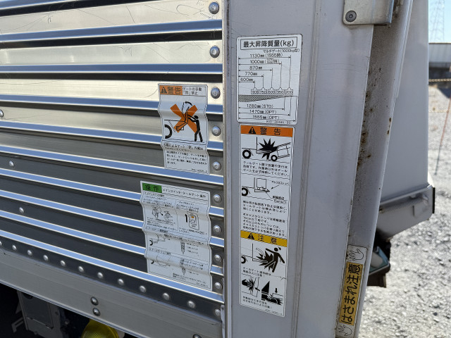 三菱ふそう キャンター 小型 バン TPG-FEB50(97836) 33枚目