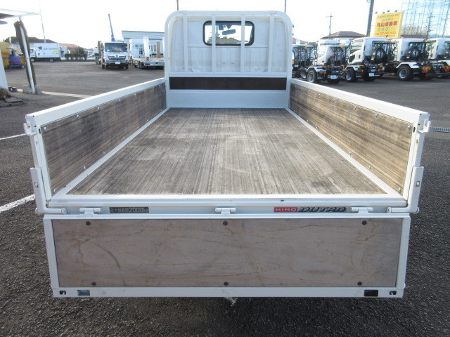 日野 デュトロ 小型 平ボディ TPG-XZU605M(97837) 8枚目