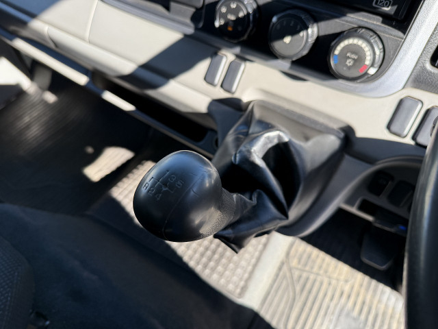 三菱ふそう キャンター 小型 バン TPG-FEB50(97836) 46枚目