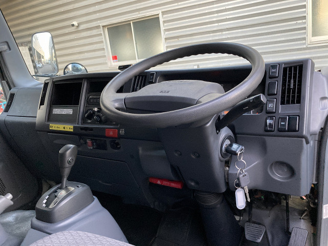 いすゞ エルフ 小型 バン TRG-NMR85N(97839) 16枚目