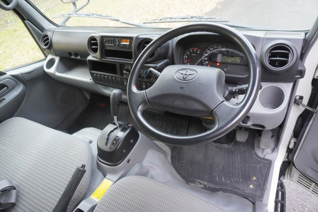 トヨタ ダイナ 小型 平ボディ LDF-KDY281(97842) 3枚目