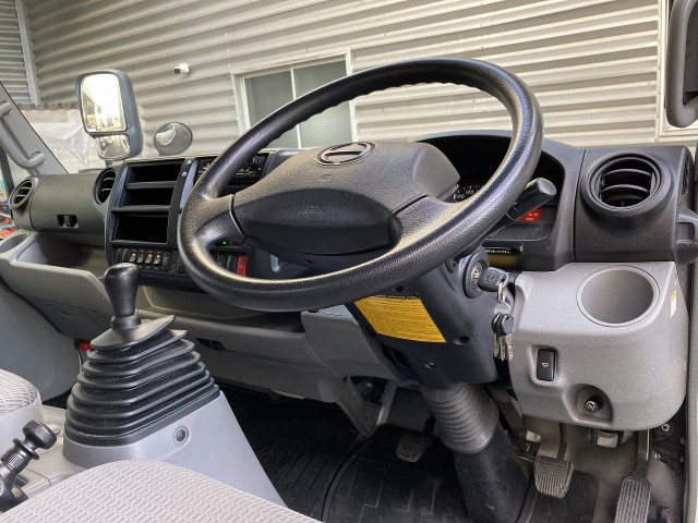 日野 デュトロ 小型 バン TKG-XZU720M(97841) 15枚目