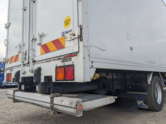 いすゞ フォワード 中型 冷蔵冷凍バン LKG-FTR90T2(97843) 7枚目