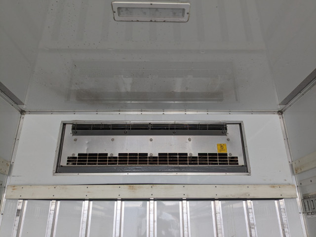 いすゞ フォワード 中型 冷蔵冷凍バン LKG-FTR90T2(97843) 17枚目