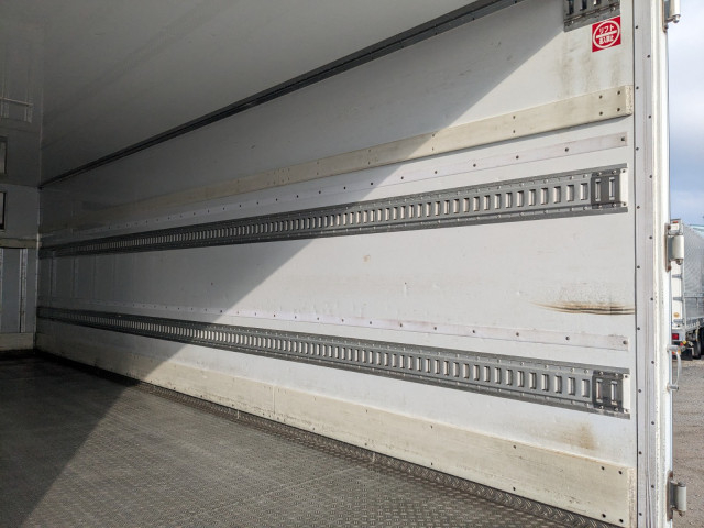 いすゞ フォワード 中型 冷蔵冷凍バン LKG-FTR90T2(97843) 20枚目