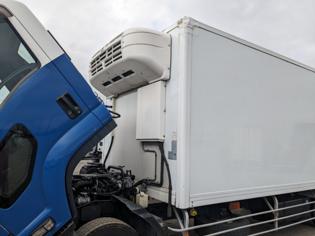 いすゞ フォワード 中型 冷蔵冷凍バン LKG-FTR90T2(97843) 44枚目