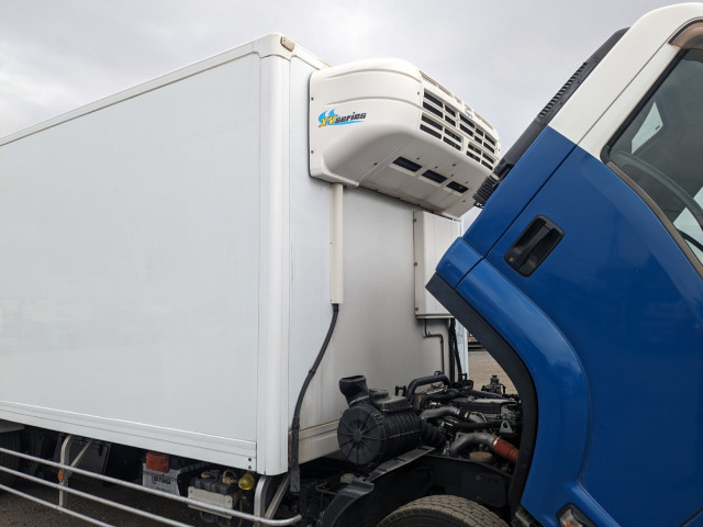 いすゞ フォワード 中型 冷蔵冷凍バン LKG-FTR90T2(97843) 48枚目