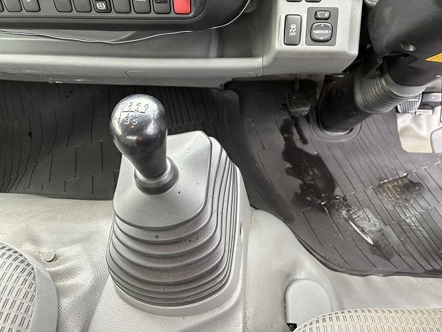 日野 デュトロ 小型 キャリアカー TKG-XZU720M(97845) 35枚目