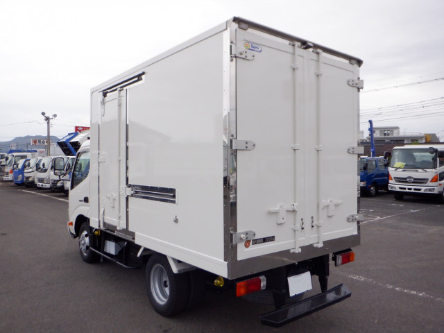 日野 デュトロ 小型 冷蔵冷凍バン TKG-XZC605M(97847) 6枚目