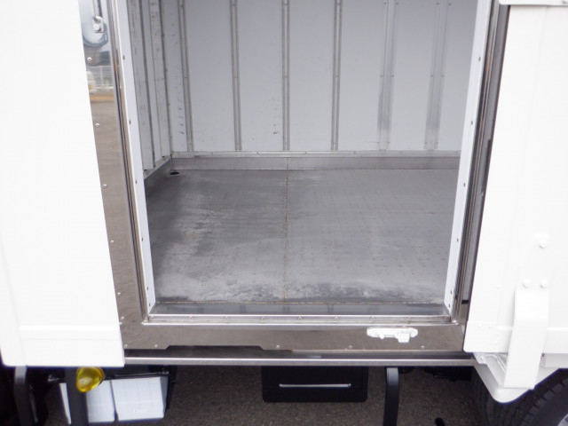 日野 デュトロ 小型 冷蔵冷凍バン TKG-XZC605M(97847) 19枚目