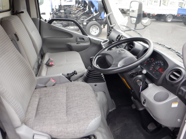 日野 デュトロ 小型 冷蔵冷凍バン TKG-XZC605M(97847) 39枚目