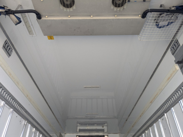 いすゞ フォワード 増トン 冷蔵冷凍バン LKG-FTR90T2(97849) 19枚目