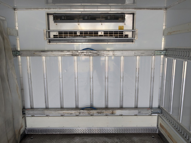 いすゞ フォワード 増トン 冷蔵冷凍バン LKG-FTR90T2(97849) 22枚目