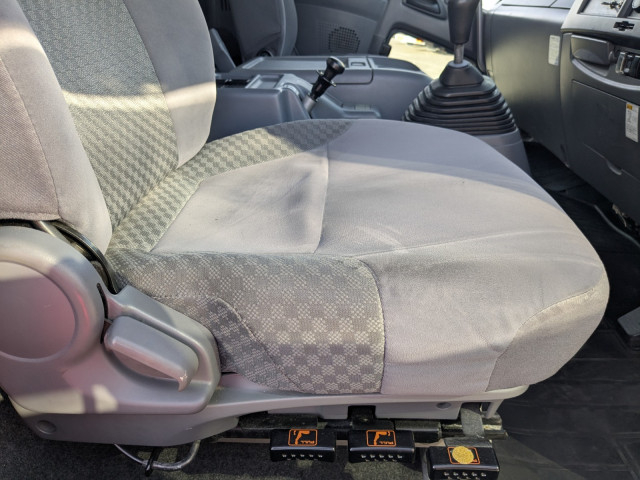 いすゞ フォワード 増トン 冷蔵冷凍バン LKG-FTR90T2(97849) 36枚目